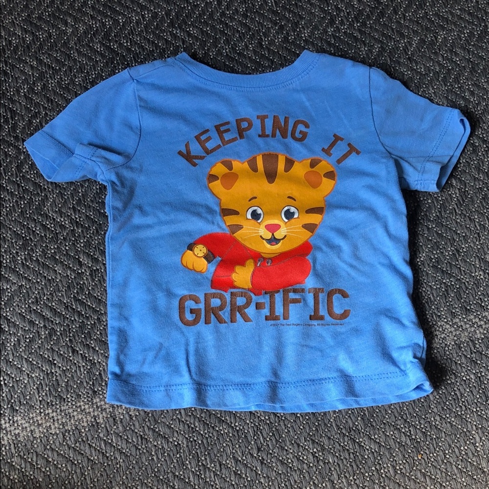 Old Navy collectibles Blue Kids Tee with Tiger Graphic